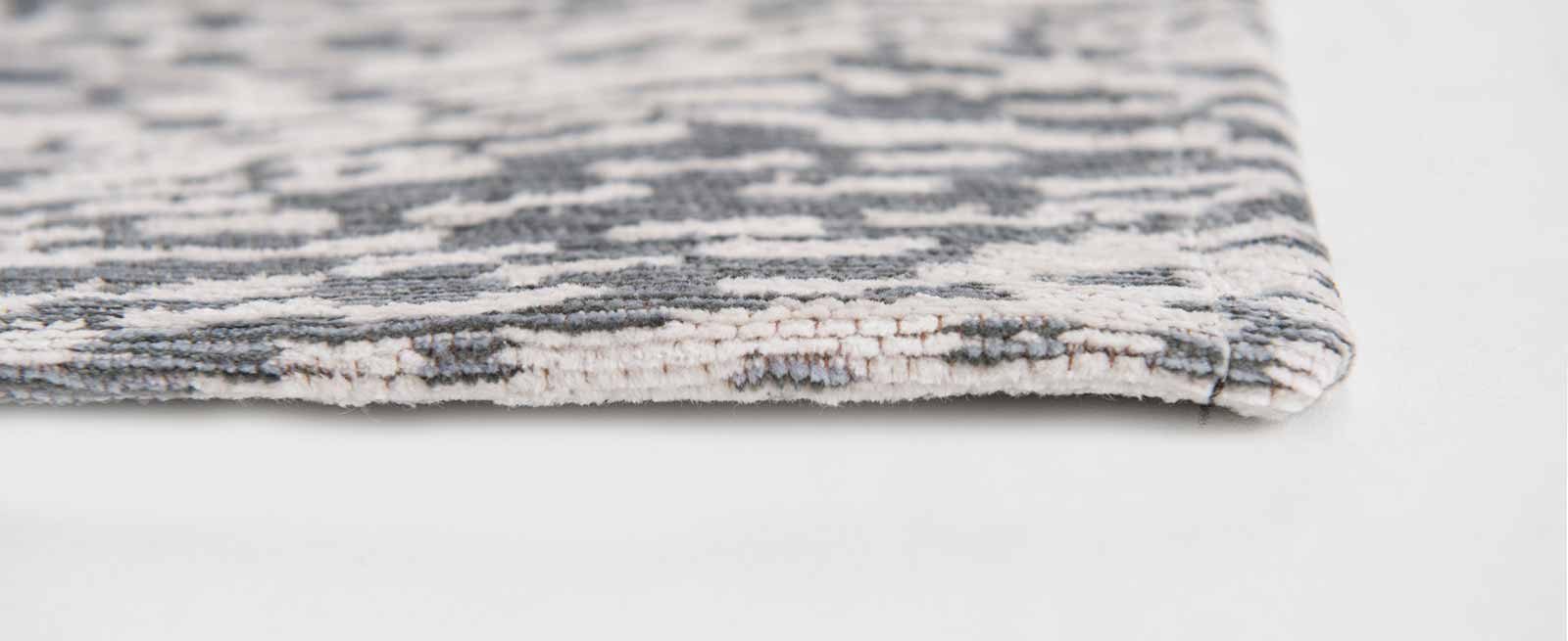 Louis De Poortere tapis Romo LX 8775 Itsuki Storm side