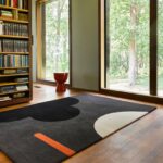 Orla Kiely geo Flower Graphite 060605 interior 1