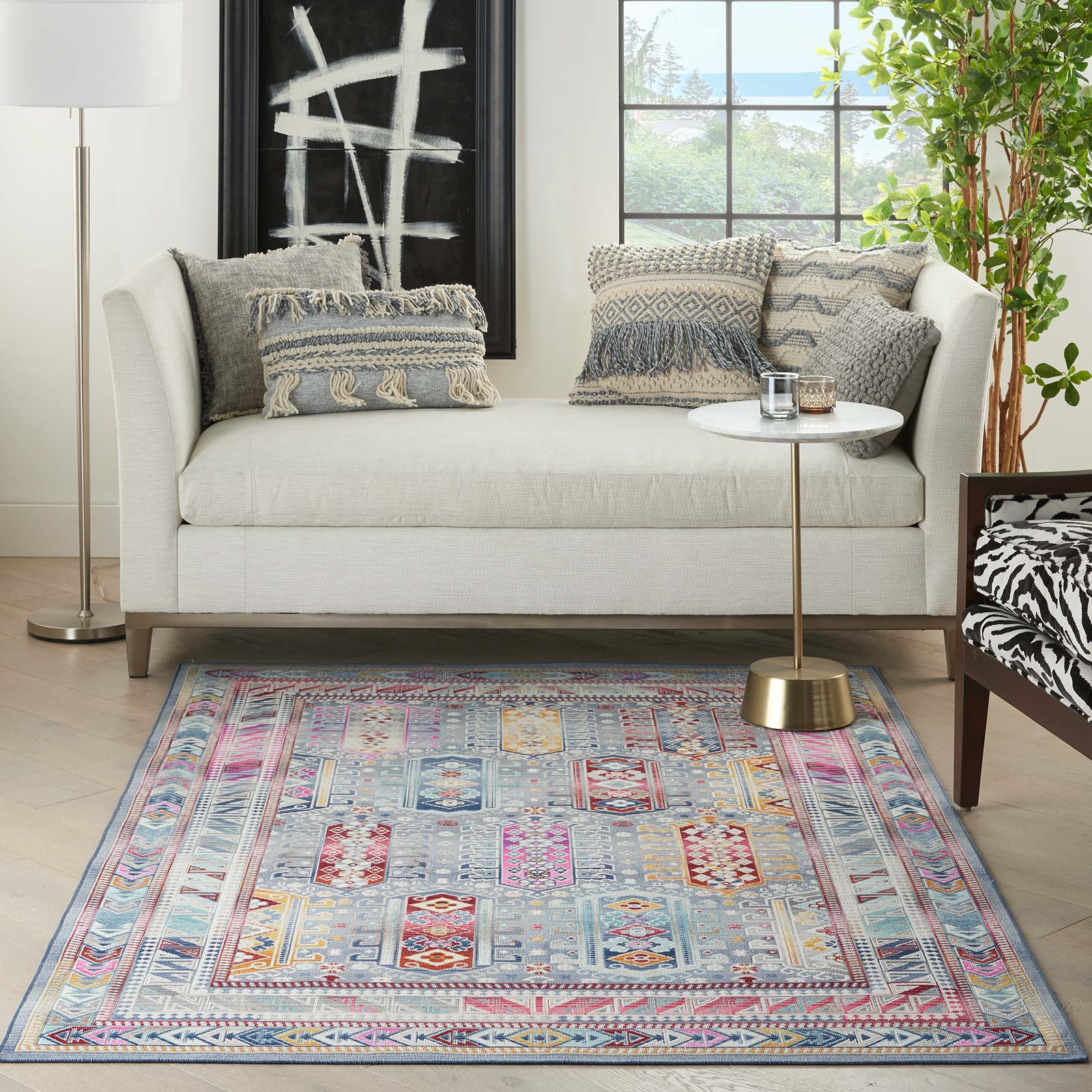 Nourison tapis Vintage Kashan VKA06 GYMTC GREY MULTICOLOR 5X8 099446811967 interior 3